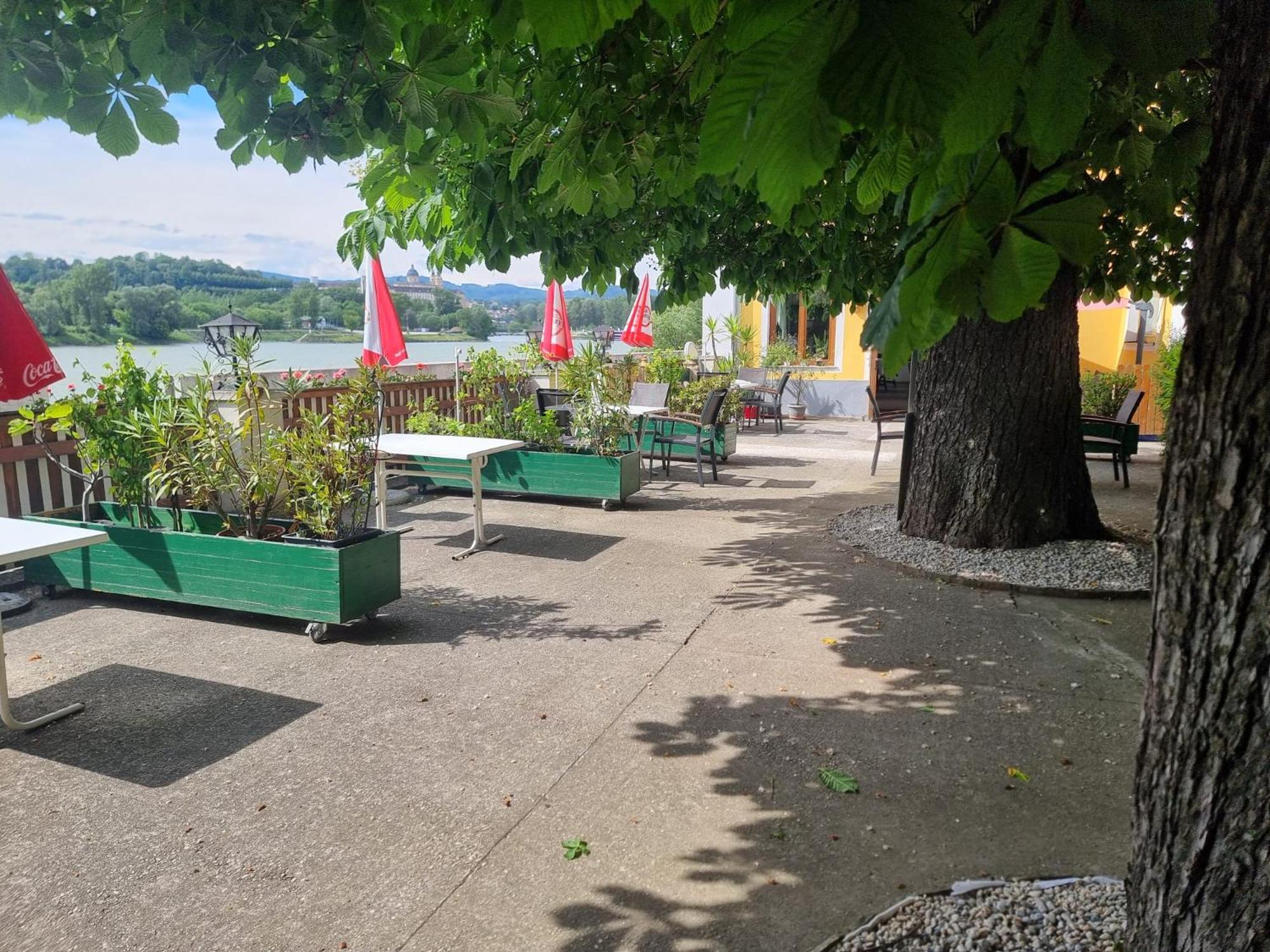 Gasthof Weidenauer- Gabi'S Cafe Emmersdorf an der Donau Exterior foto